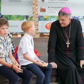 Biskup Zieliński spotkał się z oazowiczami w czasie dnia wspólnoty.