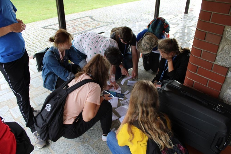 Obóz młodzieżowy Fundacji Dzieła Nowego Tysiąclecia w Borowicach