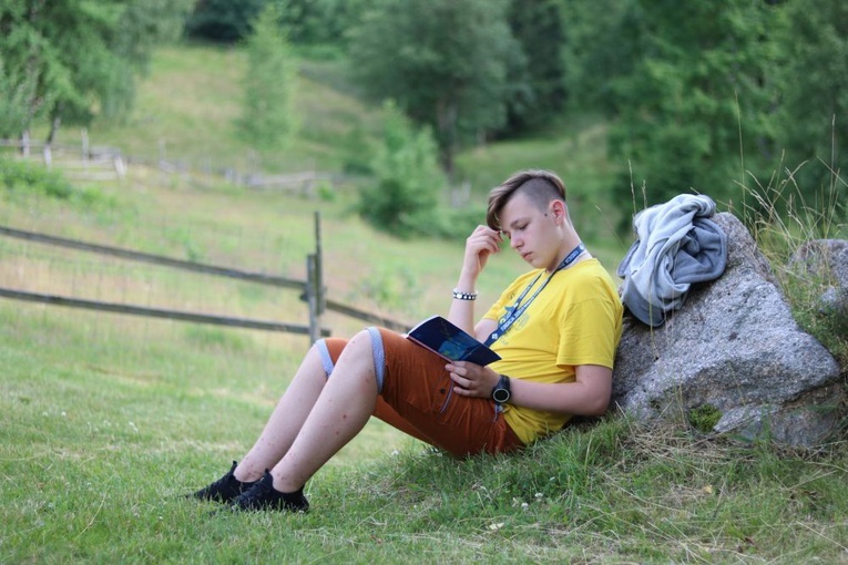 Obóz młodzieżowy Fundacji Dzieła Nowego Tysiąclecia w Borowicach