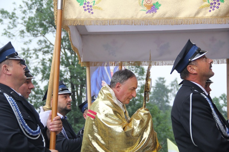 Korzenna. Złoty jubileusz konsekracji kościoła