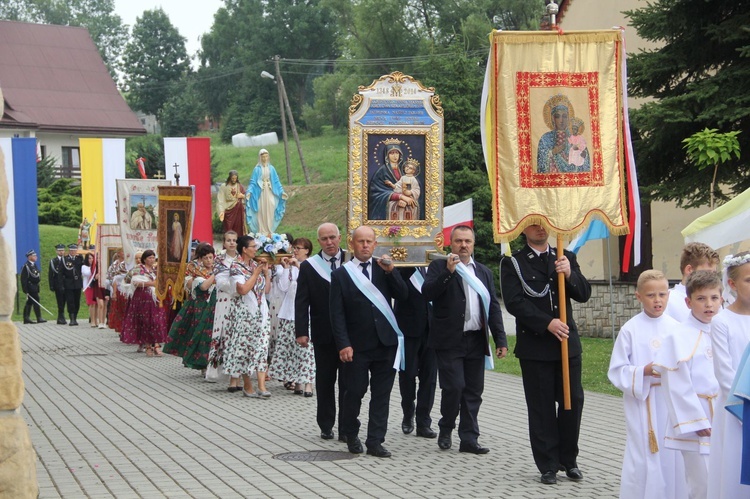 Korzenna. Złoty jubileusz konsekracji kościoła