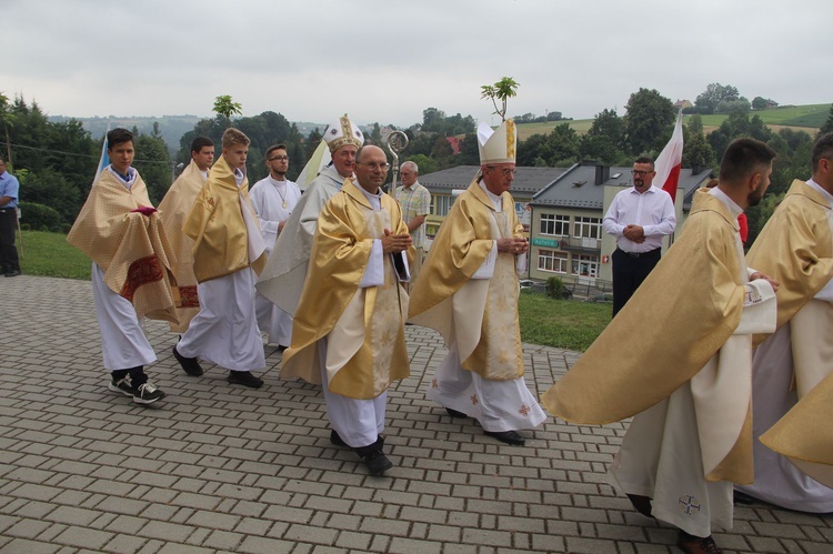 Korzenna. Złoty jubileusz konsekracji kościoła