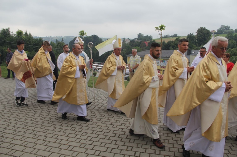 Korzenna. Złoty jubileusz konsekracji kościoła