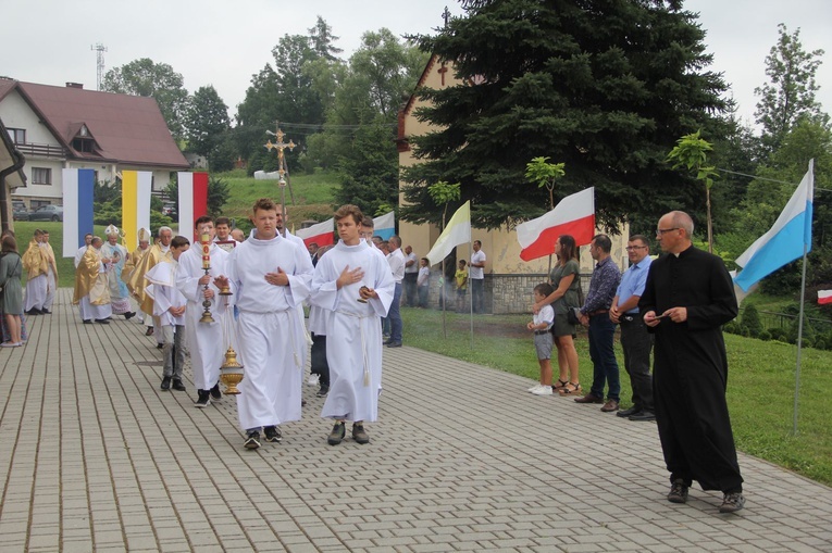 Korzenna. Złoty jubileusz konsekracji kościoła