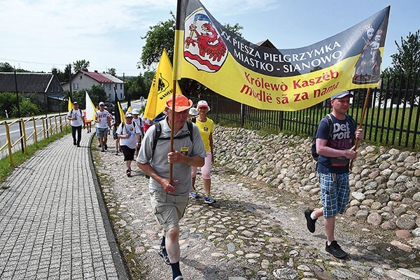 Od 14 do 18 lipca pątnicy przeszli niemal 120 km, aby wziąć udział w odpuście.