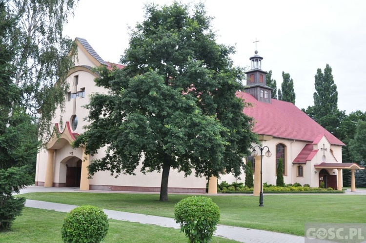 Oddali życie Opiekunowi Świętej Rodziny
