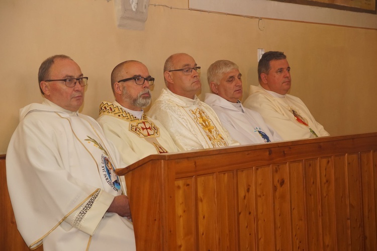 Odpust z biskupem u Marii Magdaleny w Ścinawce Średniej