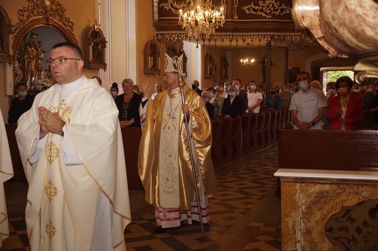 Odpust z biskupem u Marii Magdaleny w Ścinawce Średniej