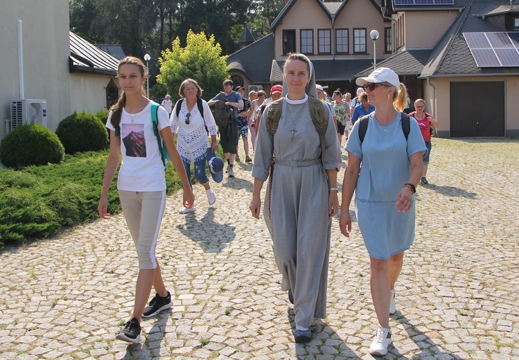 Rok Święty Jakubowy. Pielgrzymka z Kruszyny do Małujowic