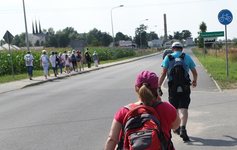 Rok Święty Jakubowy. Pielgrzymka z Kruszyny do Małujowic