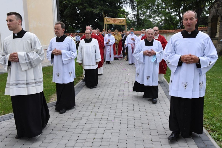 Organy w kościele pw. św. Jakuba w Tuchowie