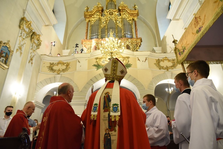 Organy w kościele pw. św. Jakuba w Tuchowie