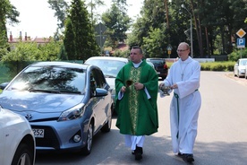 W większości parafii w diecezji to dziś święcono pojazdy. Kilku kapłanów zdecydowało się uczynić to przed wakacyjnymi wyjazdami swoich wiernych.