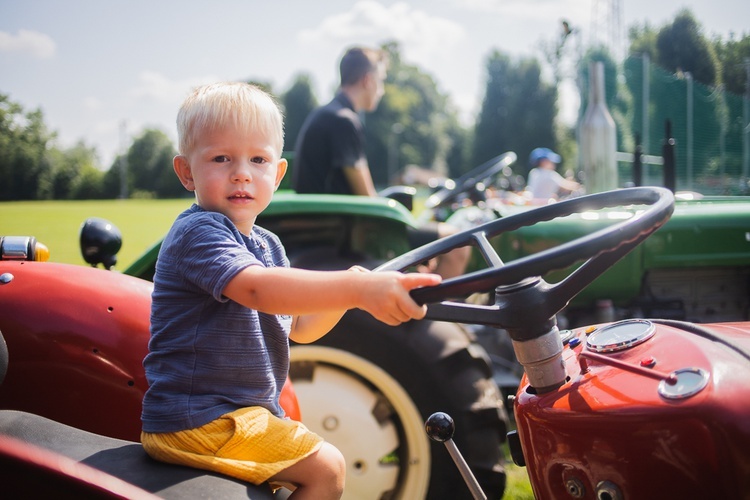 Parada motocyklowa i poświęcenie pojazdów w Marcinowicach