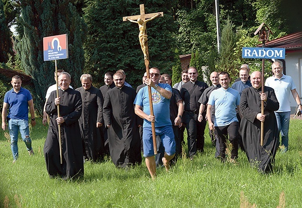 Odpowiedzialni za przemarsz meldują gotowość.