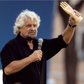 Beppe Grillo, najpopularniejszy w latach 90. włoski komik, założył Ruch Pięciu Gwiazd, który osiągnął nieoczekiwanie doskonały wynik w wyborach.