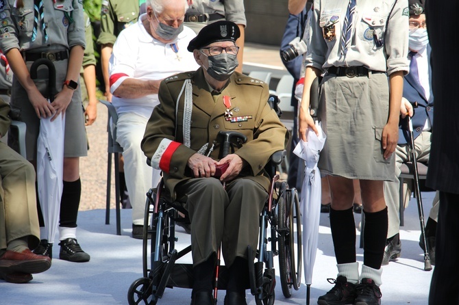 "Twarze, które mają iskrę w oczach" 