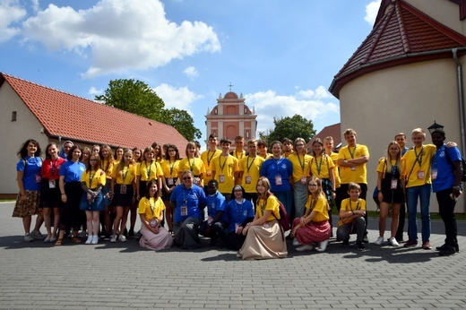 Obóz Fundacji "Dzieło Nowego Tysiąclecia"