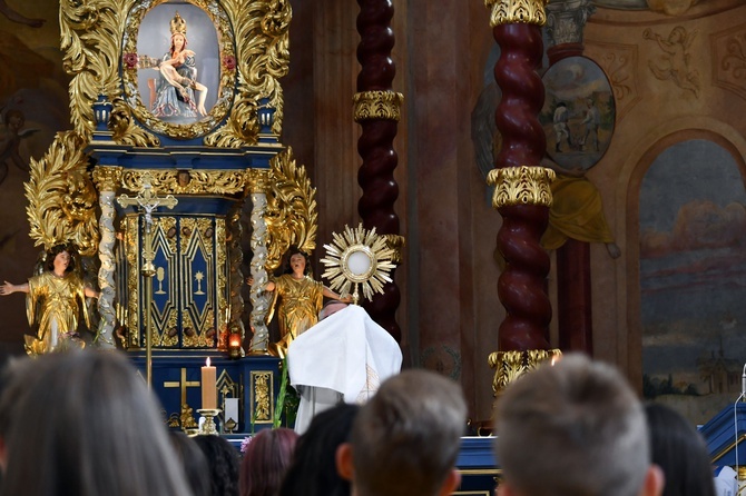 Obóz Fundacji "Dzieło Nowego Tysiąclecia"