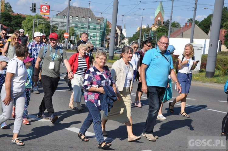 Wyruszyła 39. Piesza Pielgrzymka z Gorzowa Wlkp. na Jasną Górę 