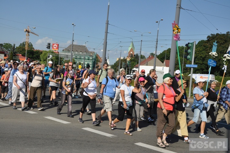 Wyruszyła 39. Piesza Pielgrzymka z Gorzowa Wlkp. na Jasną Górę 