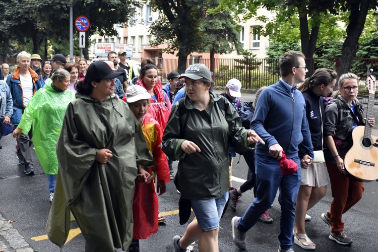 XVIII PPDŚ na Jasną Górę - wspólny start ze Świdnicy