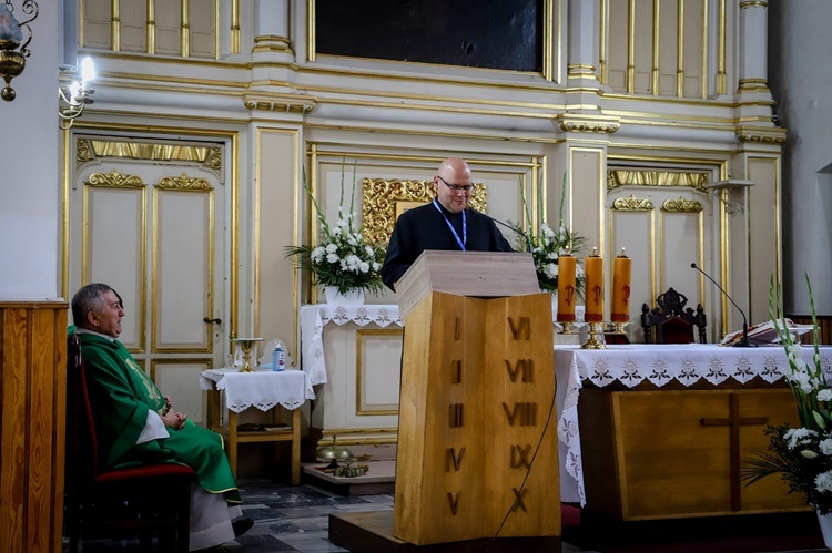 Kolejny dzień pielgrzymowania