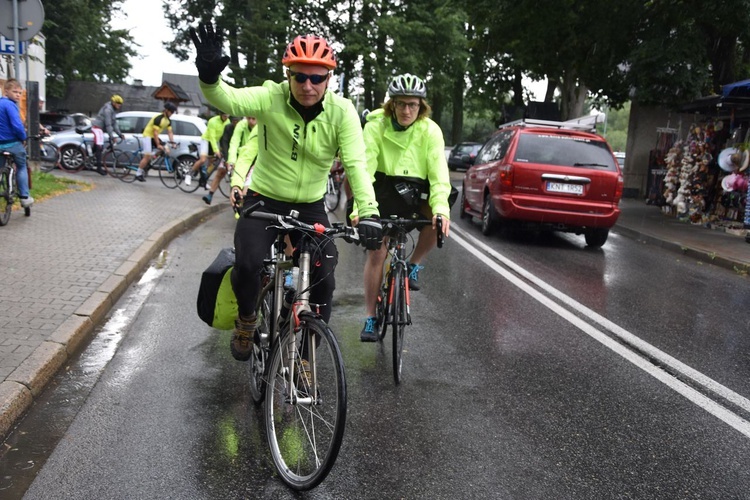 Rowerowa pielgrzymka z Giewontu na Hel 