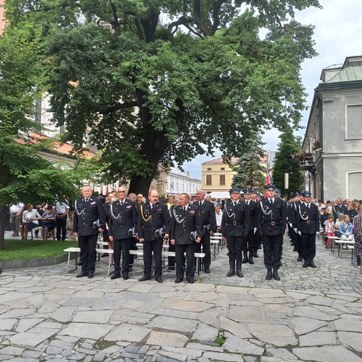 Nowy Sącz. Odpust ku czci Przemienienia - dzień pierwszy