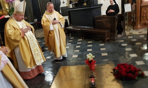 Wrażliwy na ludzkie biedy. 5. rocznica śmierci kard. Macharskiego