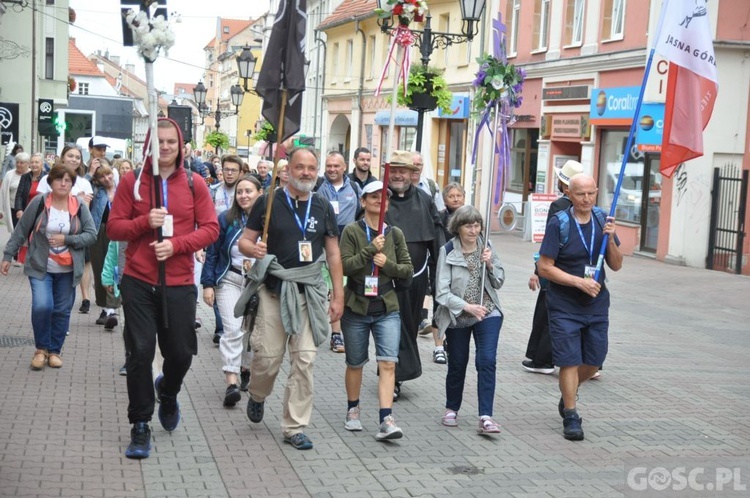 Pielgrzymi z Zielonej Góry już w drodze