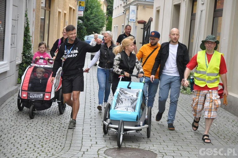 Pielgrzymi z Zielonej Góry już w drodze