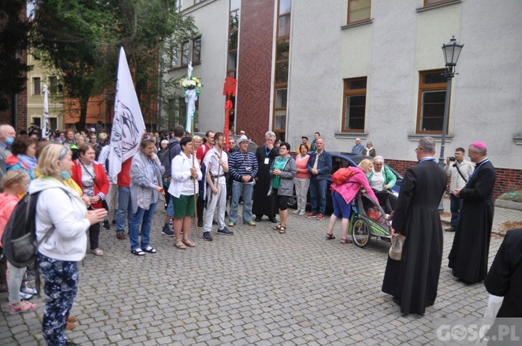 Pielgrzymi z Zielonej Góry już w drodze