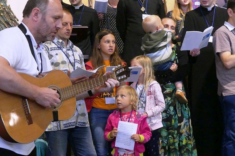 Dzień wspólnoty wakacyjnych oaz w kościele NSPJ w Bielsku-Białej - 2021