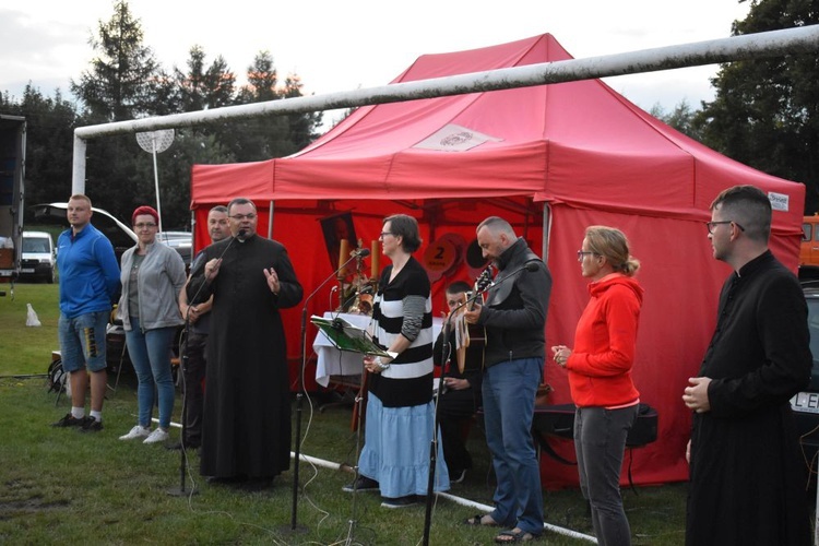 XVIII PPDŚ na Jasną Górę - dzień 2 - Ratajno-Jegłowa