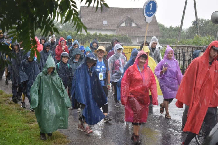 XVIII PPDŚ na Jasną Górę - dzień 2 - Ratajno-Jegłowa