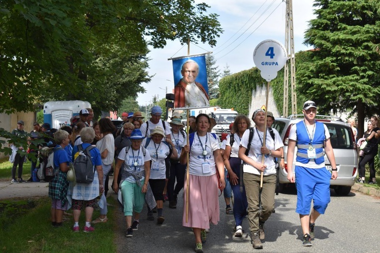 XVIII PPDŚ na Jasną Górę - dzień 2 - Ratajno-Jegłowa