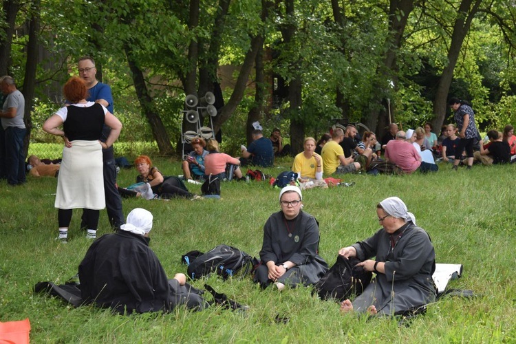 XVIII PPDŚ na Jasną Górę - dzień 2 - Ratajno-Jegłowa