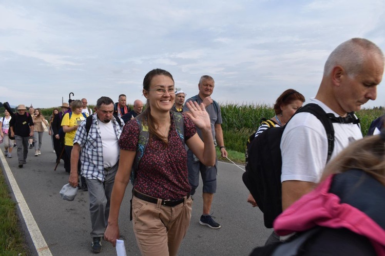 XVIII PPDŚ na Jasną Górę - dzień 2 - Ratajno-Jegłowa