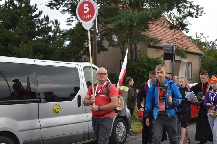 XVIII PPDŚ na Jasną Górę - dzień 2 - Ratajno-Jegłowa