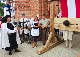 ▲	Inscenizacje i zabawy historyczne to stały element pasłęckiej imprezy.