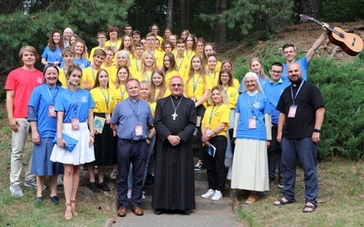 Obóz młodzieży z Fundacji "Dzieło Nowego Tysiąclecia"