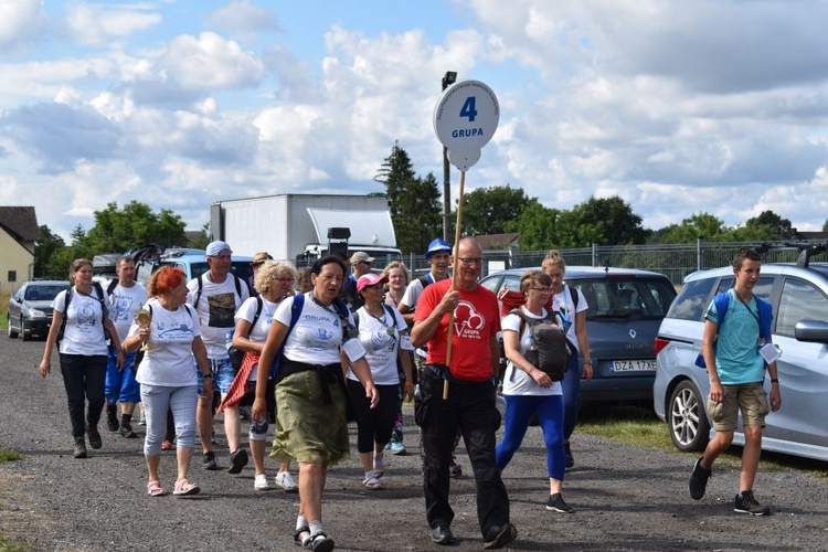 XVIII PPDŚ na Jasną Górę - dzień 4 - Gracze-Popielów