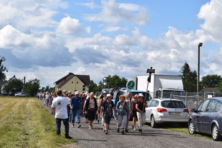 XVIII PPDŚ na Jasną Górę - dzień 4 - Gracze-Popielów