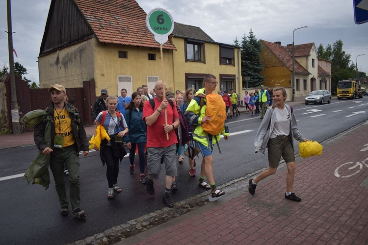 XVIII PPDŚ na Jasną Górę - dzień 4 - Gracze-Popielów