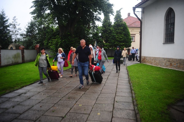 Pielgrzymi z Gdowa już w drodze