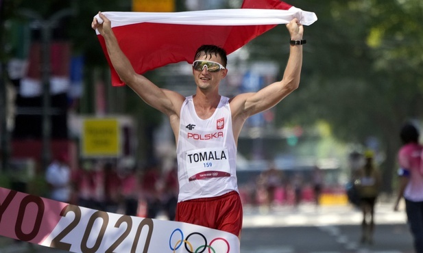 Wspaniałe wieści z Tokio! Dawid Tomala zdobył złoty medal w chodzie na 50 km