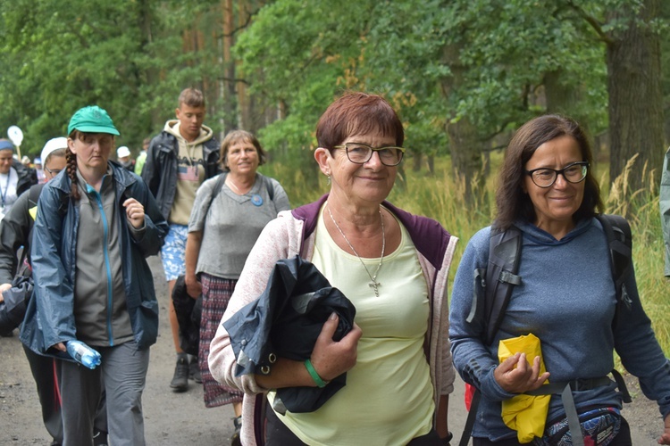XVIII PPDŚ na Jasną Górę- dzień 5 - Popielów-Laskowice