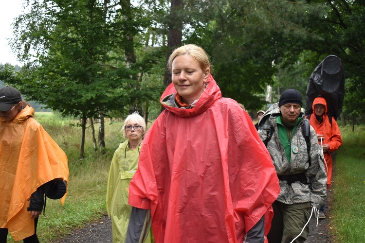 XVIII PPDŚ na Jasną Górę- dzień 5 - Popielów-Laskowice