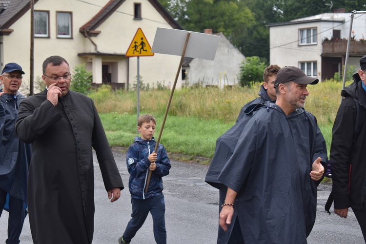 XVIII PPDŚ na Jasną Górę- dzień 5 - Popielów-Laskowice